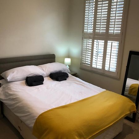 Stylish & Spacious 3 Bed Victorian House Sleeps Up To 7 - Near O2, Museums, Excel, Mazehill Station 12 Mins Direct Into London Bridge Villa Exteriör bild