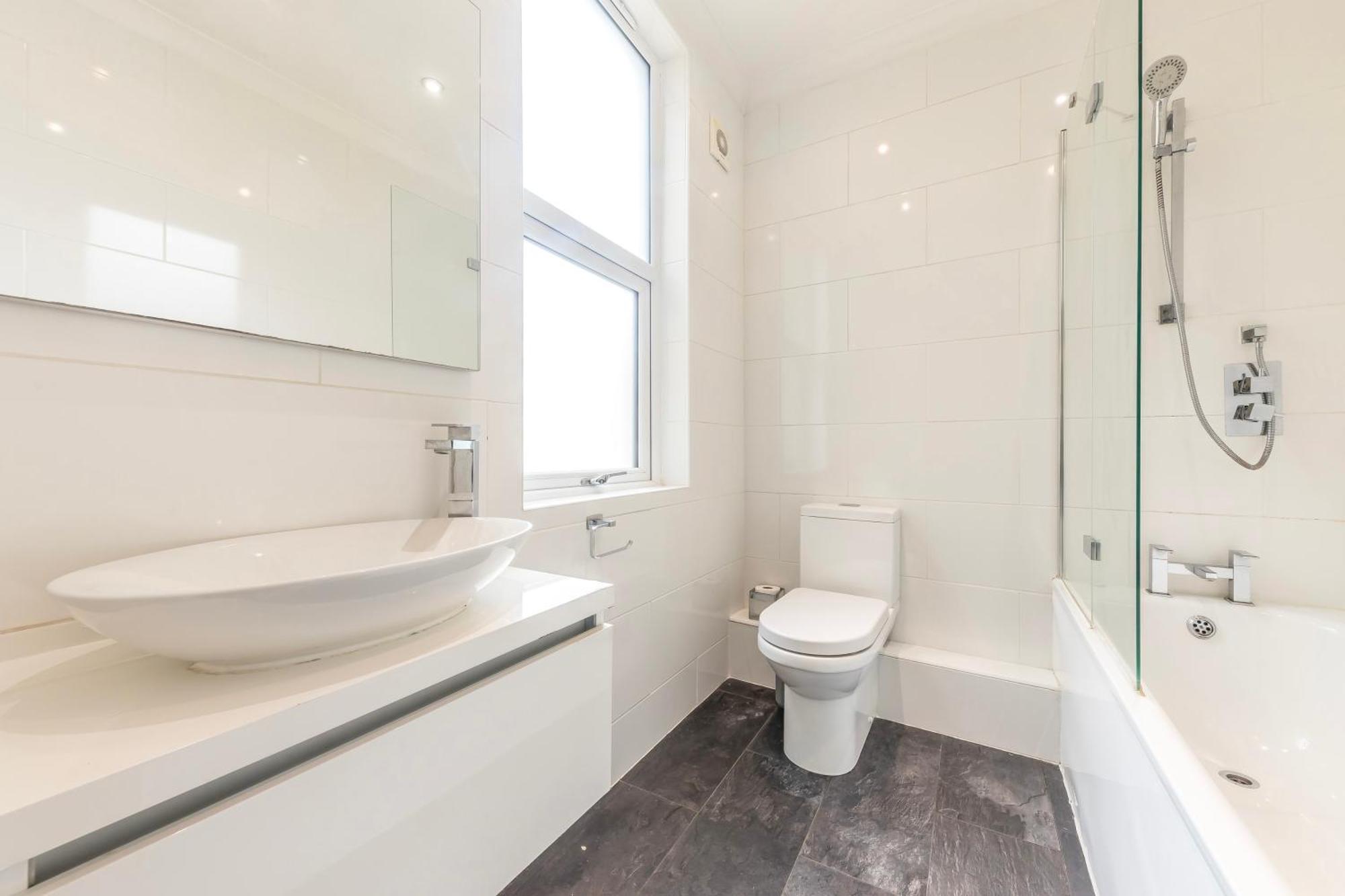 Stylish & Spacious 3 Bed Victorian House Sleeps Up To 7 - Near O2, Museums, Excel, Mazehill Station 12 Mins Direct Into London Bridge Exteriör bild